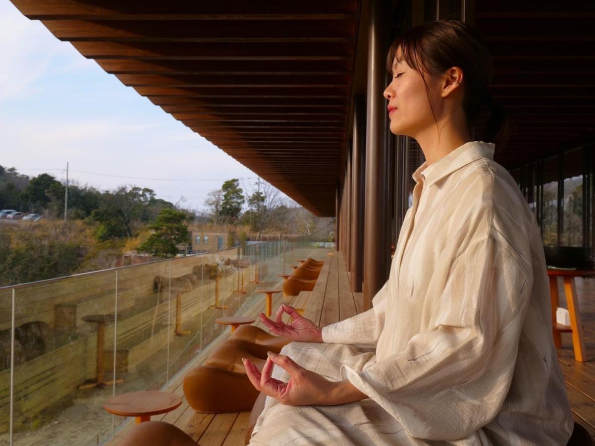 禅坊 靖寧 Zenbo Seinei Hotel Awaji Ngoại thất bức ảnh
